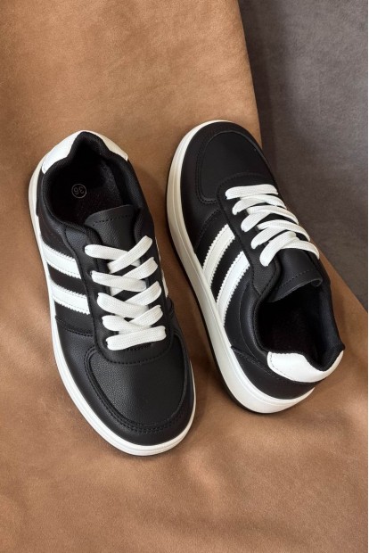 Кеди жіночі замша, колір чорно-білий, 248RJH500