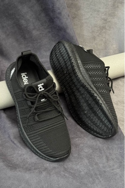 Кроссовки мужские текстиль, цвет черно-белый, 243RF68-1