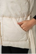 Жилет женский с капюшоном  -уценка, цвет светло-бежевый, 207R2016-U-1 - фото № 5
