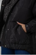 Куртка жіноча демісезонна з поясом  -уцінка, колір чорний, 207R2023-U-2 - фото № 5