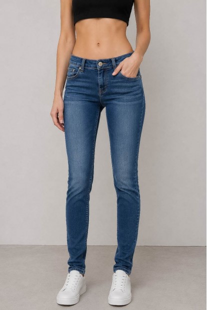 Джинсы женские однотонные Slim fit, цвет синий, 244RA601
