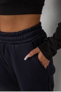 Спортивні штани жіночі на флісі  -уцінка, колір темно-синій, 238R57012-U-3 - фото № 4