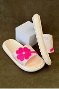 Шльопанці жіночі з аплікацією, колір бежевий, 243R5028-1 - фото № 2