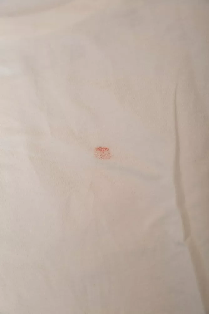 Купити Футболка жіноча з принтом  -уцінка, колір молочний, 244R4004-U-1 - Фото №6