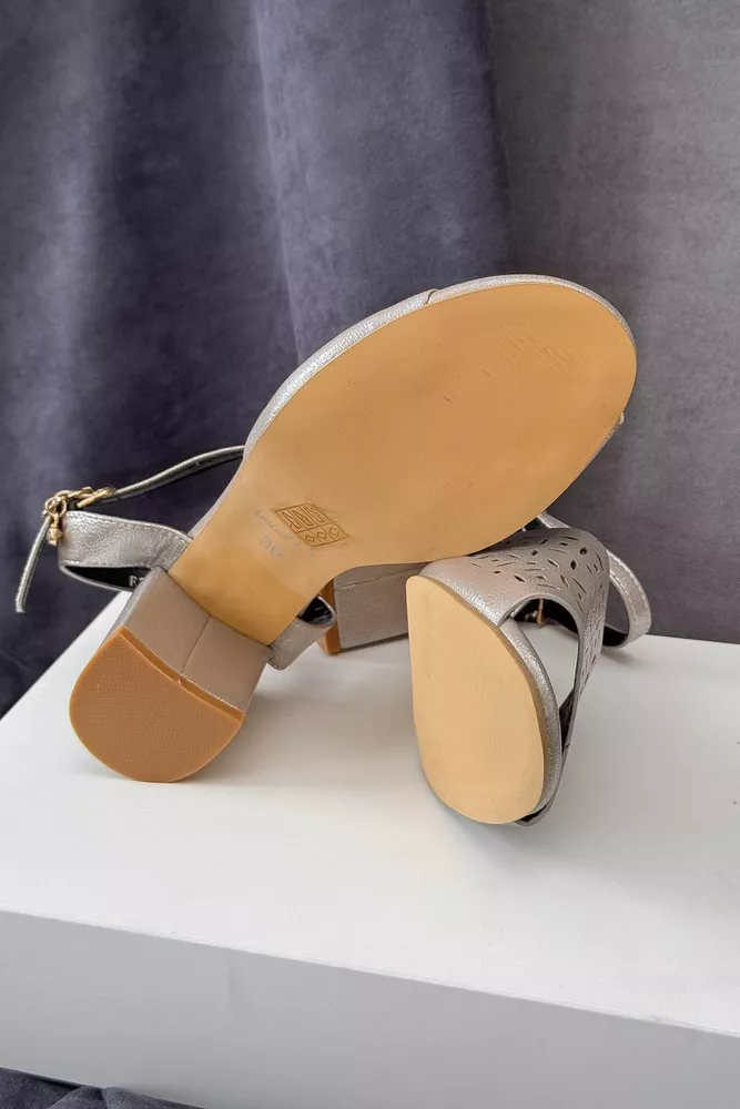 Купить Босоножки женские, цвет серый, 243RE252 - Фото №5