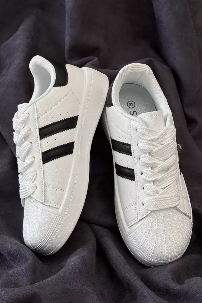 Купити Кросівки жіночі демісезонні  уцінка, колір біло-чорний, 248RBK10-U-4 - Фото №1