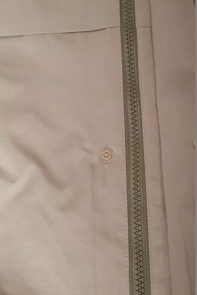 Купить Ветровка мужская с принтом  -уценка, цвет бежевый, 214R603-1-U-27 оптом - Фото №12