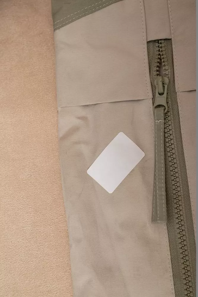 Купити Вітровка чоловіча з принтом  -уцінка, колір бежевий, 214R603-1-U-31 оптом - Фото №10