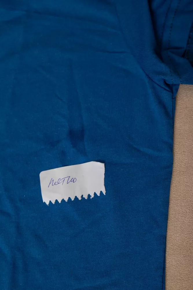 Купити Футболка жіноча однотонна  -уцінка, колір синій, 129R8900-U-1 - Фото №6