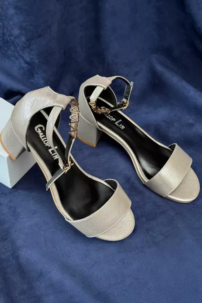 Босоножки женские, цвет серый, 243RE276