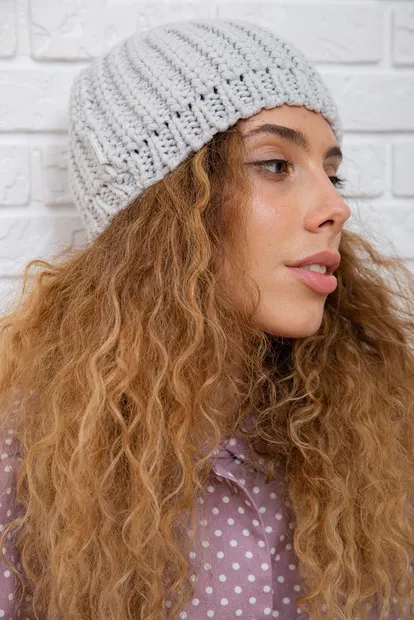 Женская однотонная шапка, серого цвета на осень-зиму, 167R006