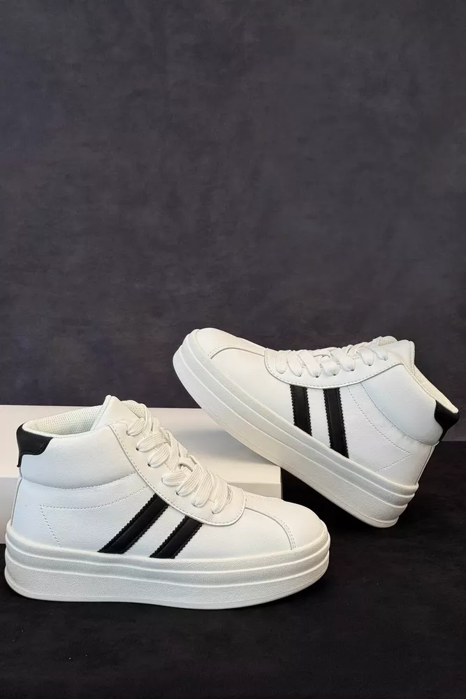 Купити Кросівки жіночі демісезонні, колір біло-чорний, 248RWA160 - Фото №1