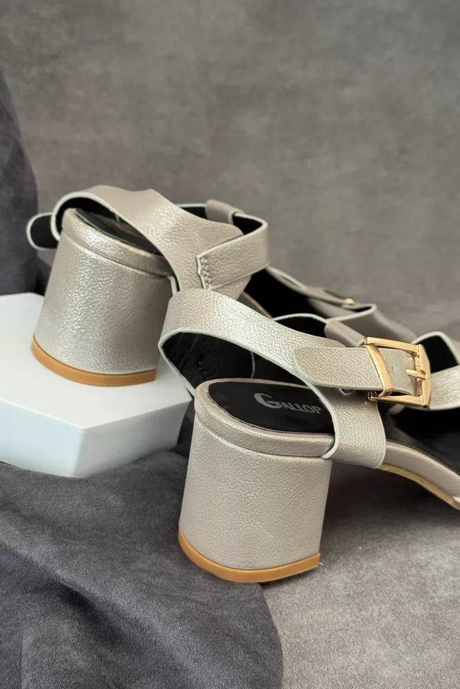 Купить Босоножки женские, цвет серый, 243RE245 - Фото №4