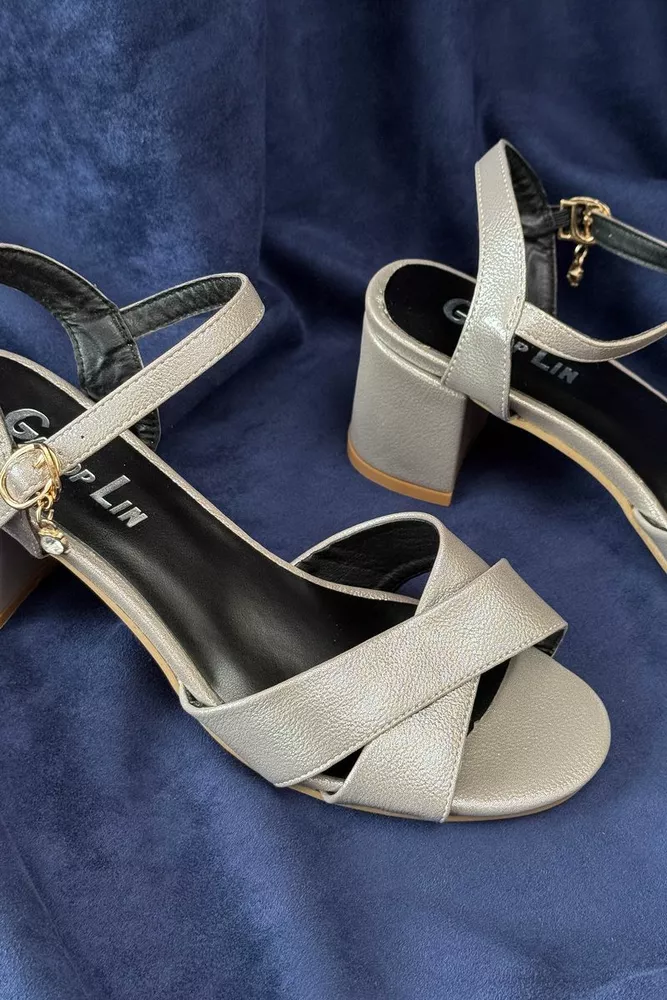 Купить Босоножки женские, цвет серый, 243RE238 - Фото №2