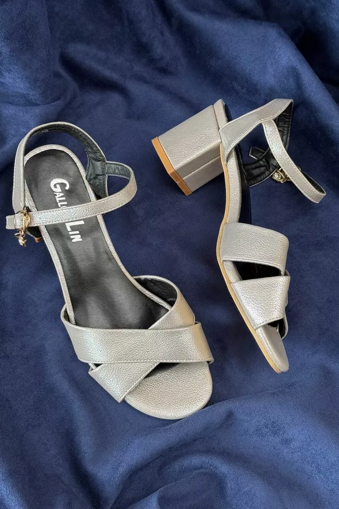 Купить Босоножки женские, цвет серый, 243RE238 - Фото №3