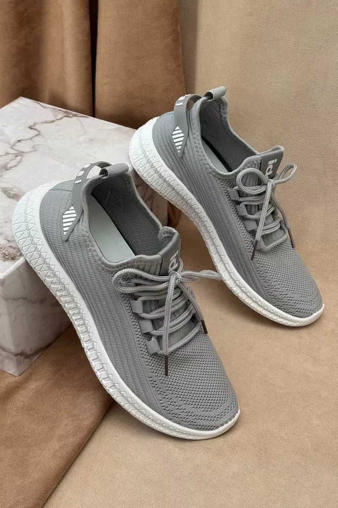 Купити Кросівки чоловічі текстиль, колір світло-сірий, 243R779-1 оптом - Фото №1