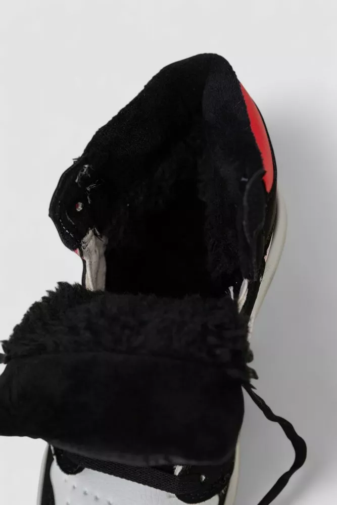 Купити Кросівки жіночі зимові на хутрі  -уцінка, колір біло-чорний, 248RHB470-U-2 - Фото №6