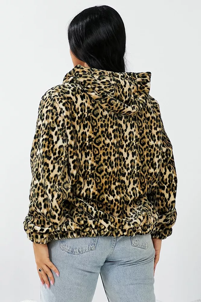 Купити Бомбер жіночий з капюшоном  -уцінка, колір леопардовий, 257R48-U-2 - Фото №7