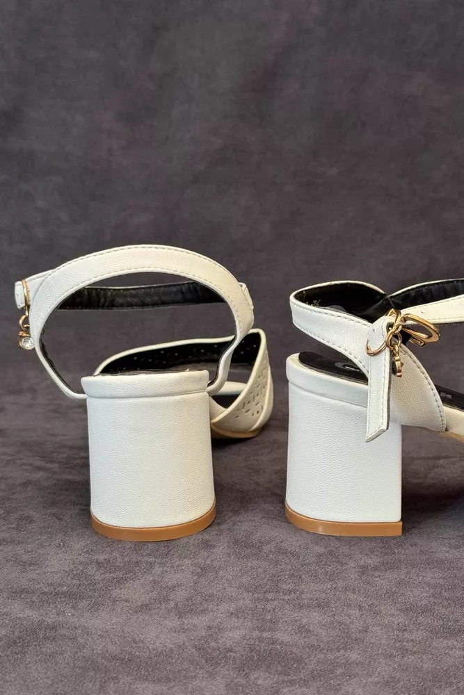 Купити Босоніжки жіночі  -уцінка, колір білий, 243RE257-U - Фото №4