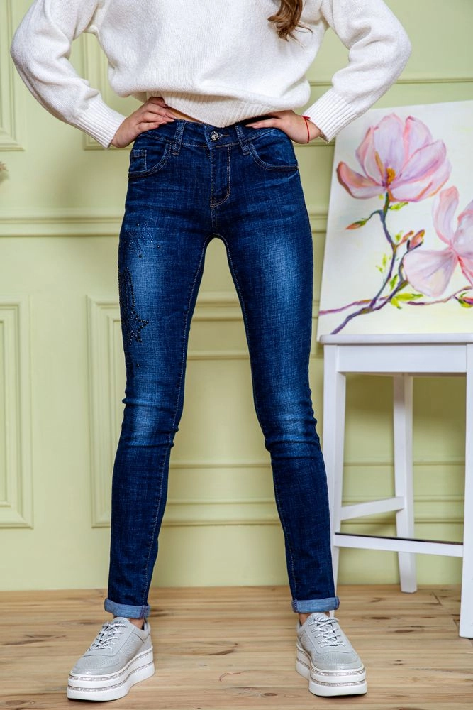 Купити Жіночі джинси з потертостями темно-синього кольору 182R5013 оптом - Фото №1