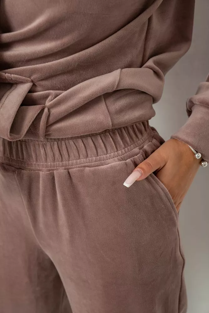 Купити Спортивний костюм жіночий велюровий, колір темно-бежевий, 241R1530-5 оптом - Фото №5