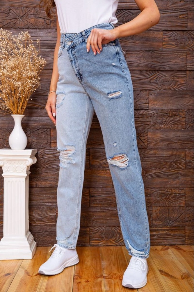 Купить Женские джинсы светло-голубого цвета рваные 157R33-64-1 оптом - Фото №1