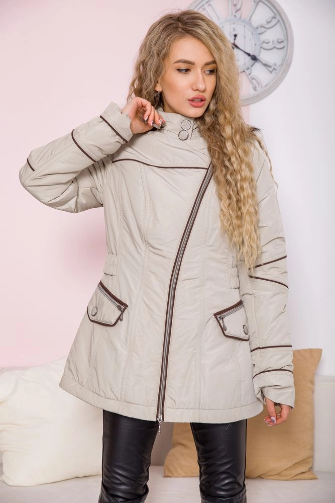 Купить Женская стеганая куртка с капюшоном оливкового цвета 182R1144 - Фото №1