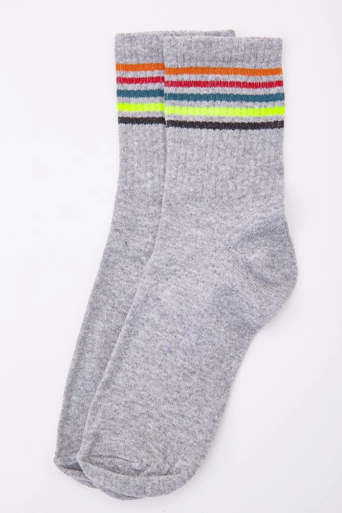 Купить Серые женские носки средней высоты в полоску 131R137096 оптом - Фото №1